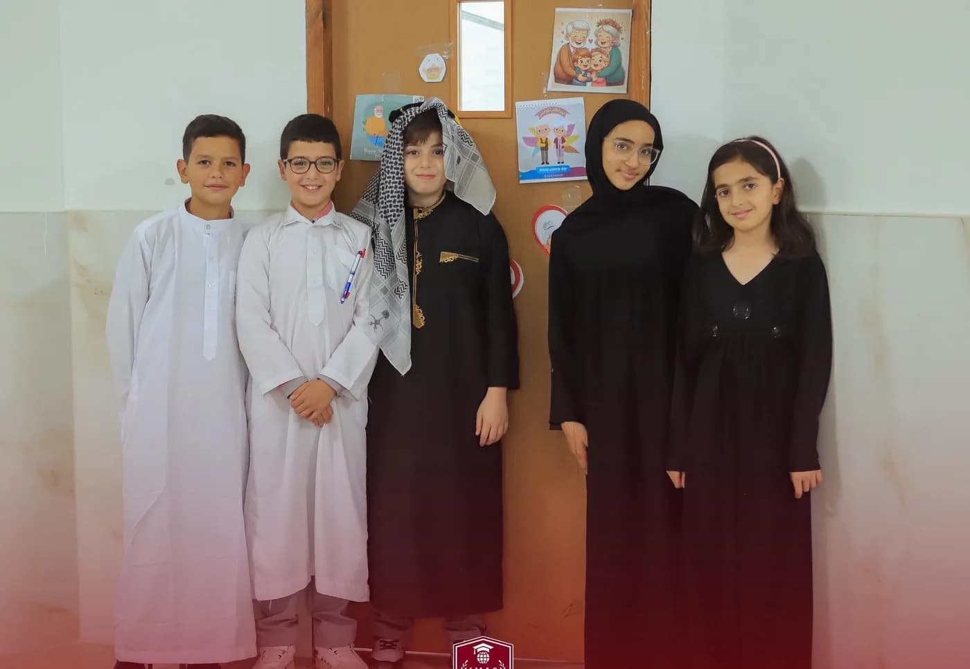 طلبة يحتفلون بيوم التراث الثقافي